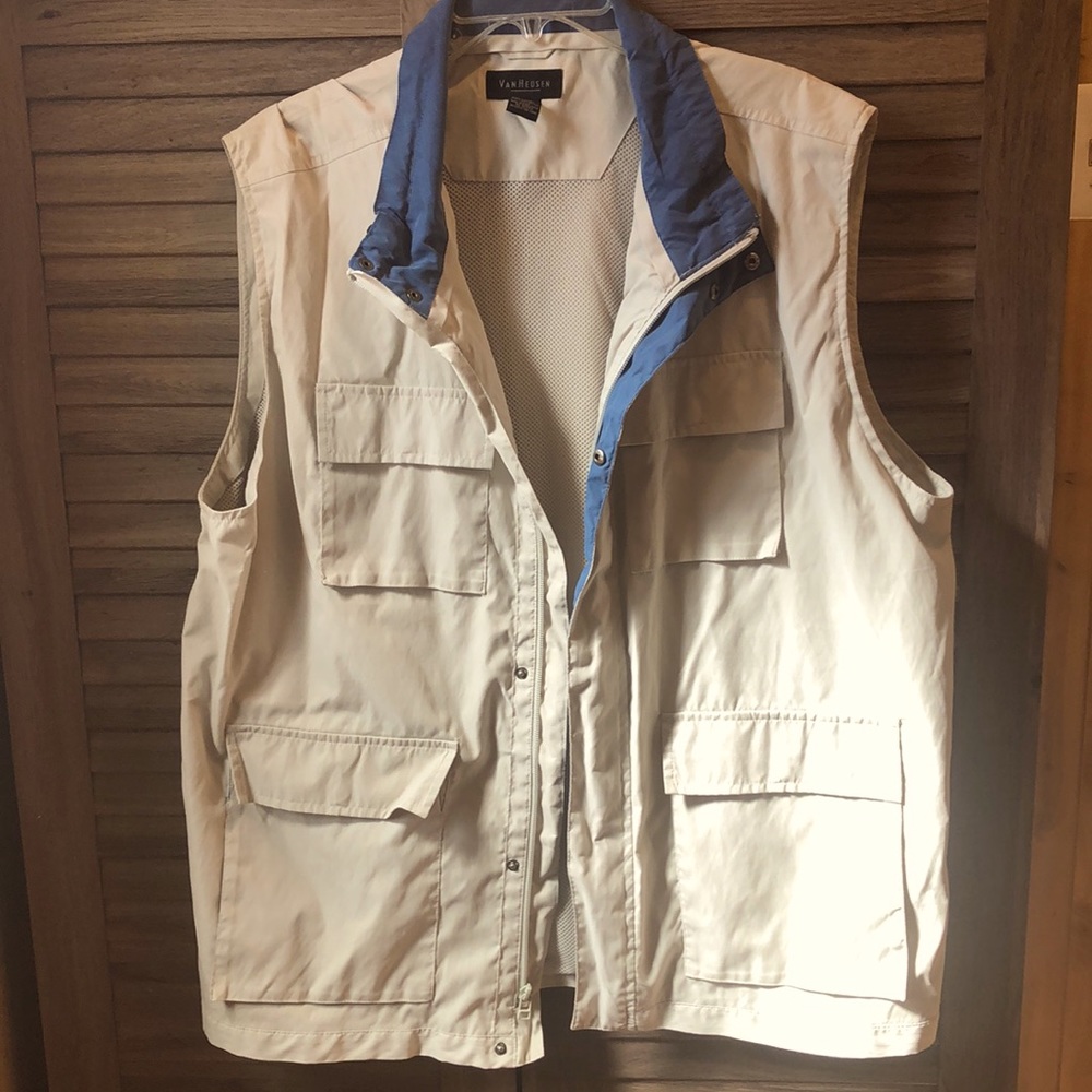 XL fishing vest